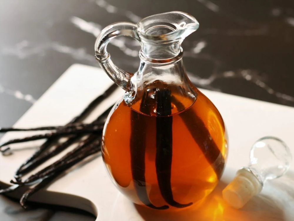 Quick Homemade Sous Vide Vanilla Extract