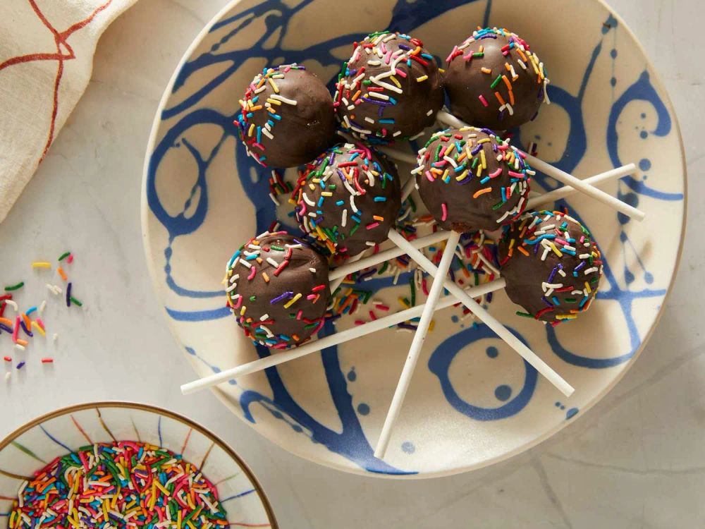 Simple Cake Pops