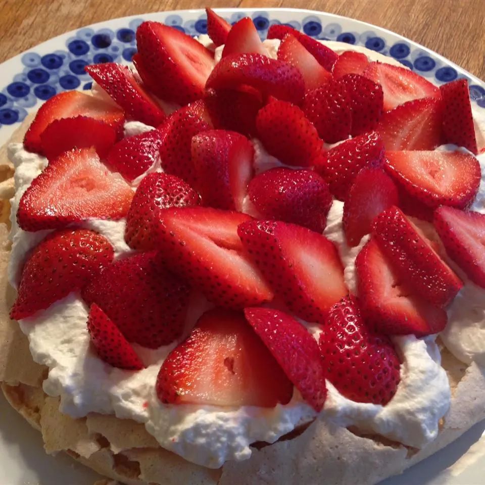 Chef John's Pavlova with Strawberries