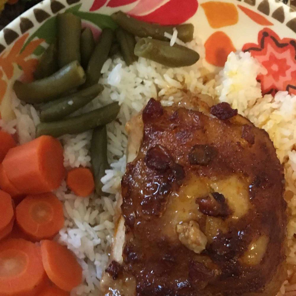 Yummy Baked Chicken Thighs in Tangy Sauce