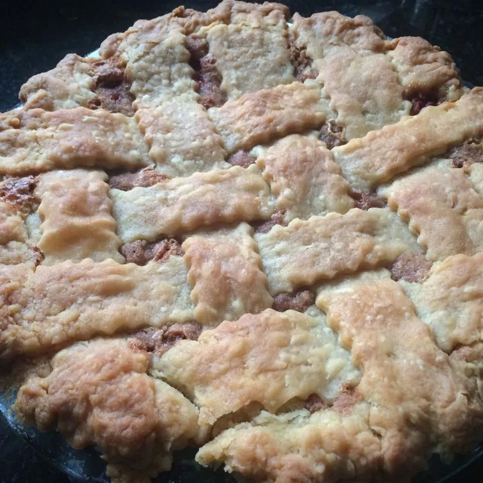 Buffalochef's Strawberry Rhubarb Pie