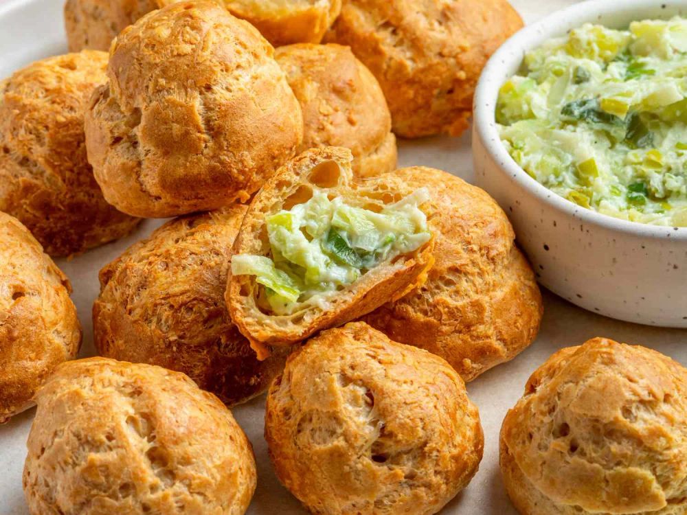 Irish Beer Cheese Puffs