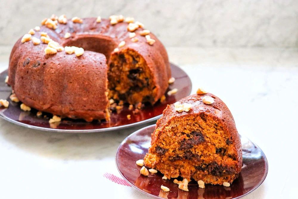 Chocolate Chip-Pumpkin Spice Cake