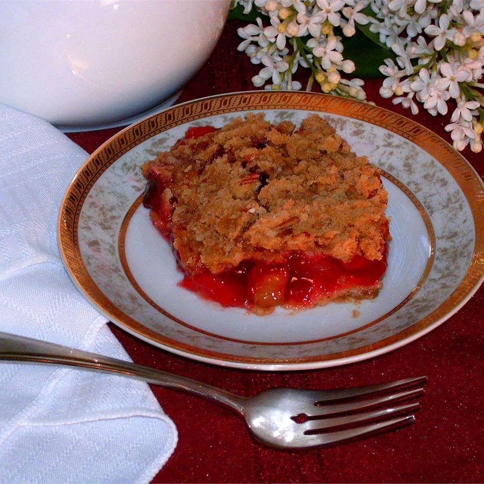 Rhubarb Cherry Crisp