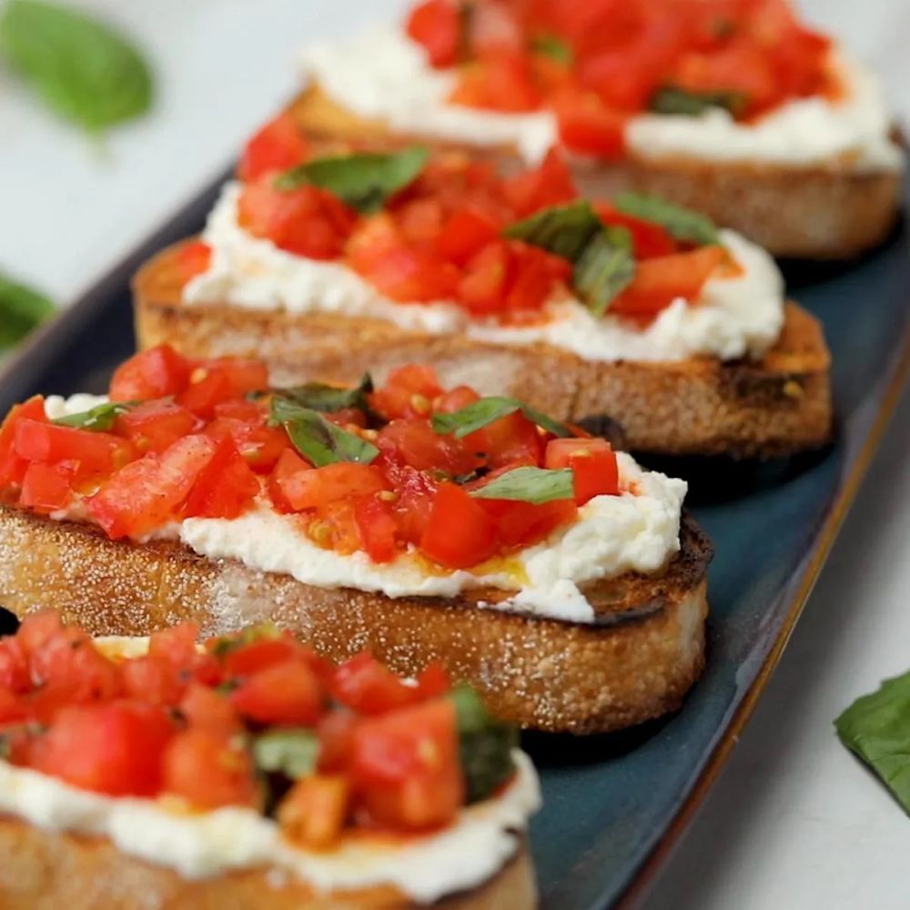 Tomato Ricotta Tartine