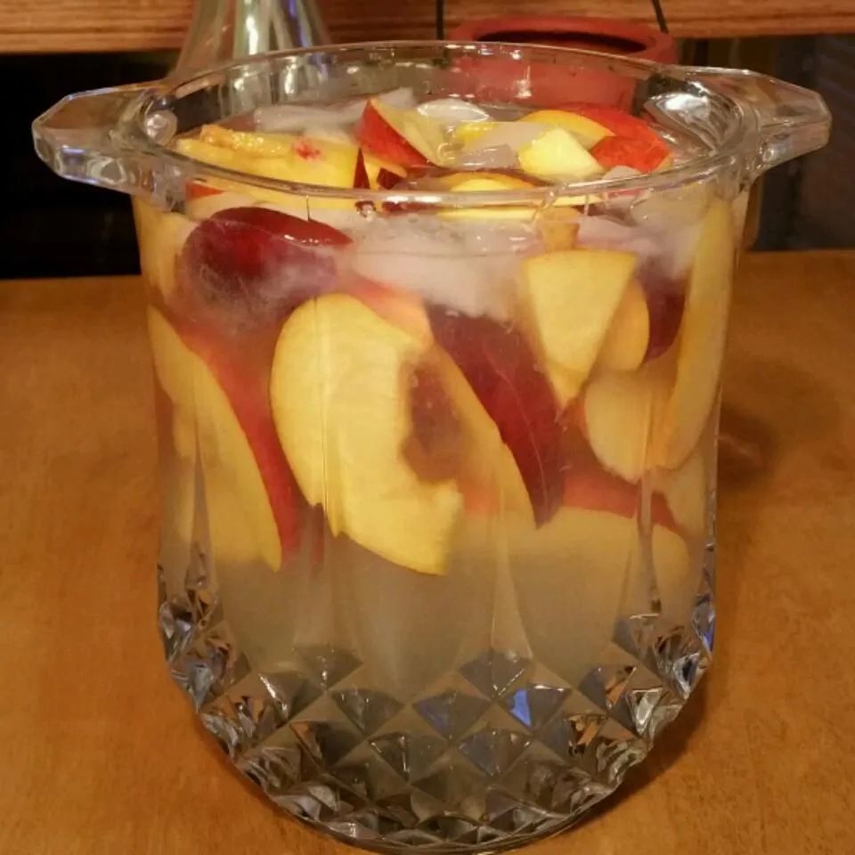 White Peach Sangria