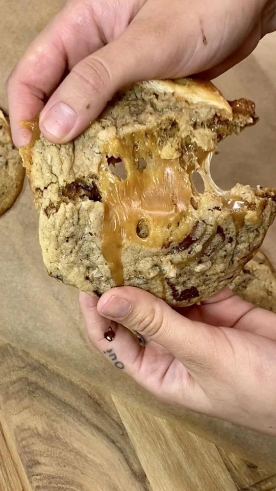 Salted Caramel Ritz Cracker Cookies