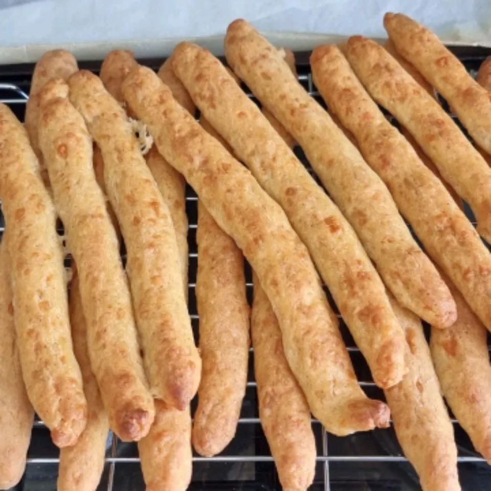 Cheddar Cheese Straws