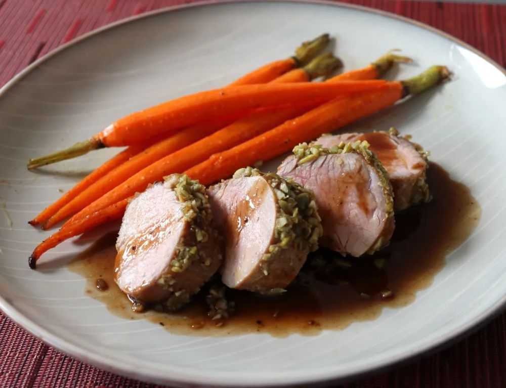 Pumpkin Seed-Crusted Pork Tenderloin Roast