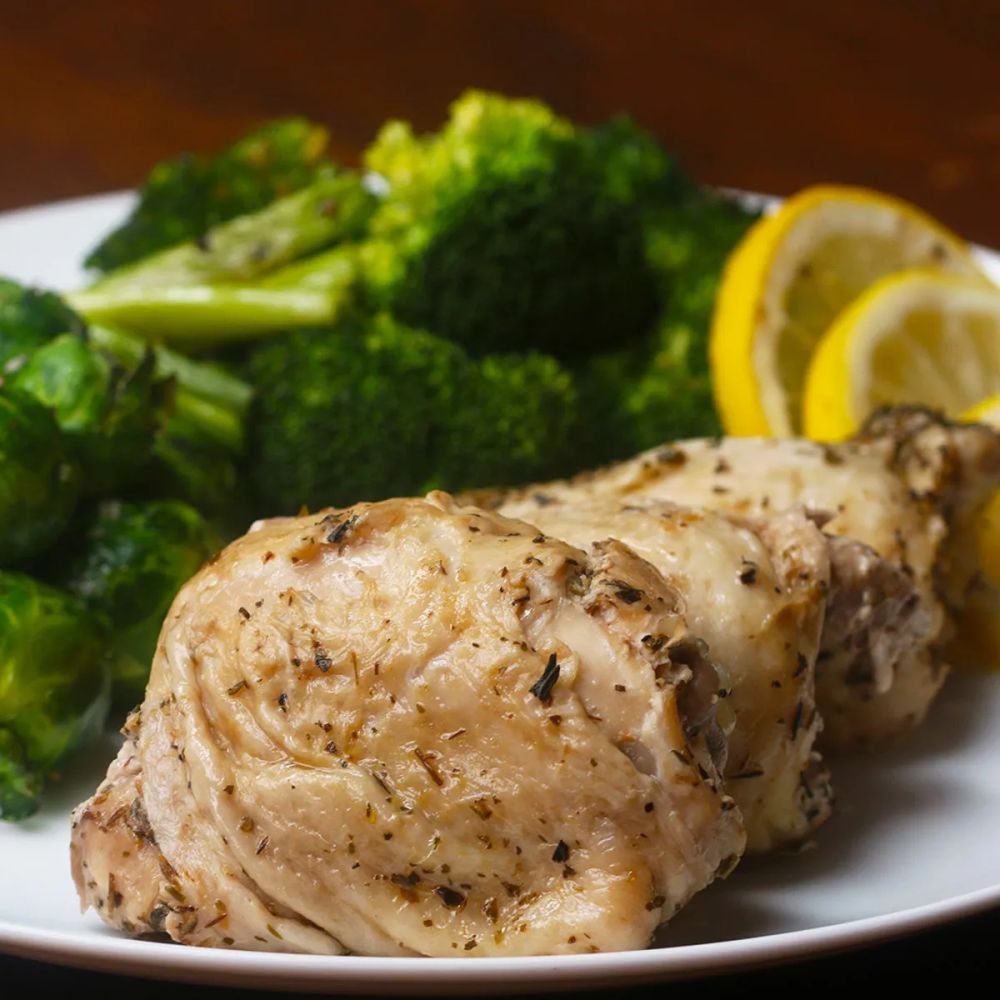 Slow Cooker Lemon Garlic Chicken