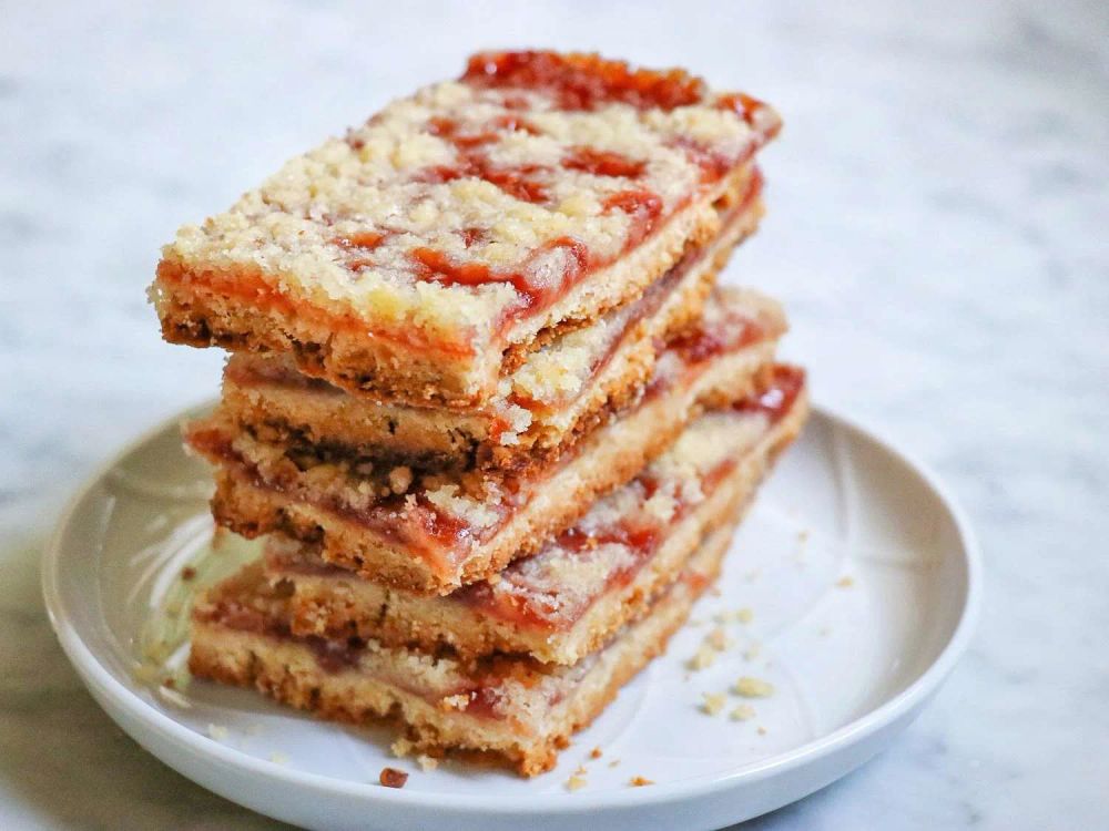 Strawberry Jam Crumble Bars