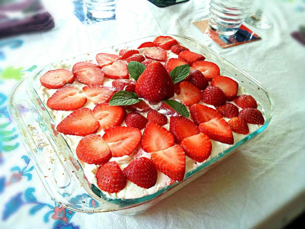 Strawberry Tiramisu Without Eggs