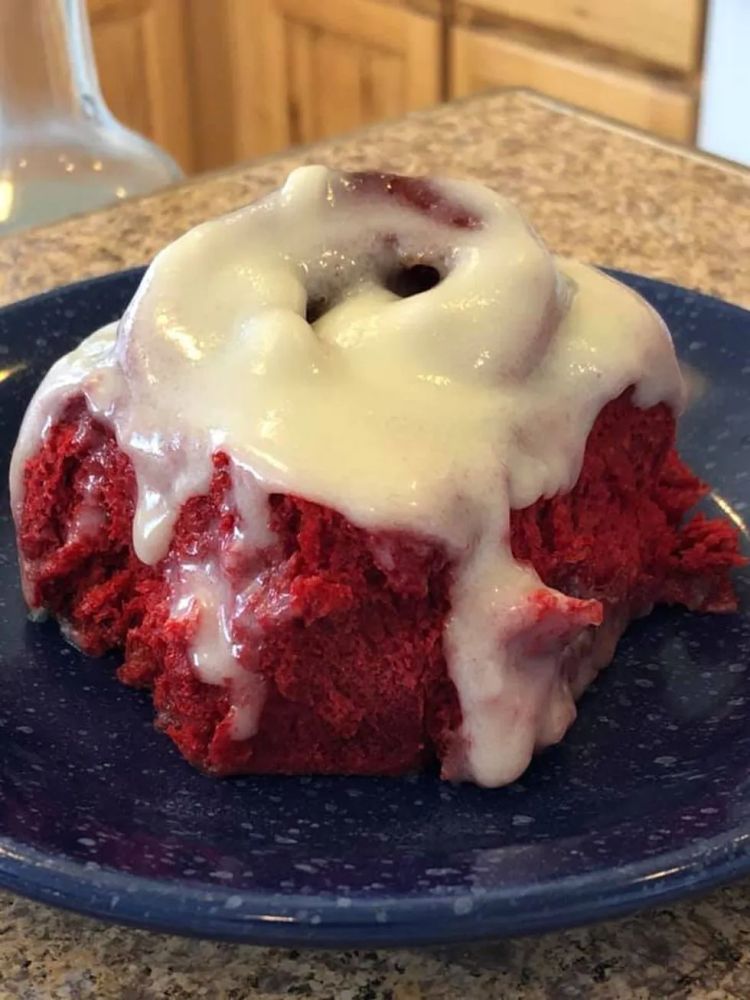 Red Velvet Cinnamon Rolls