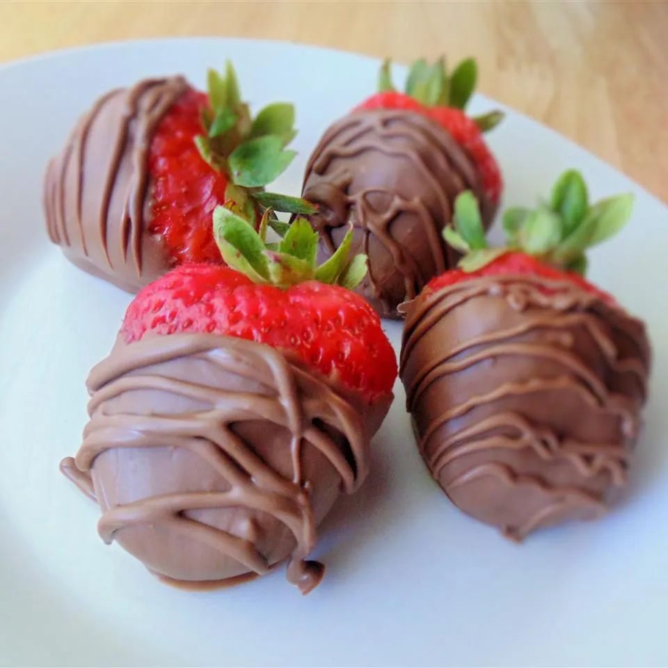 Simple Chocolate-Covered Strawberries