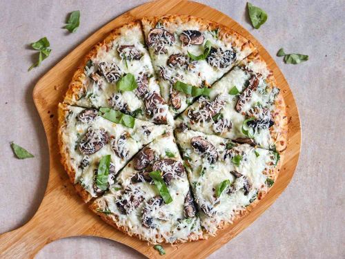 Allie's Mushroom Pizza