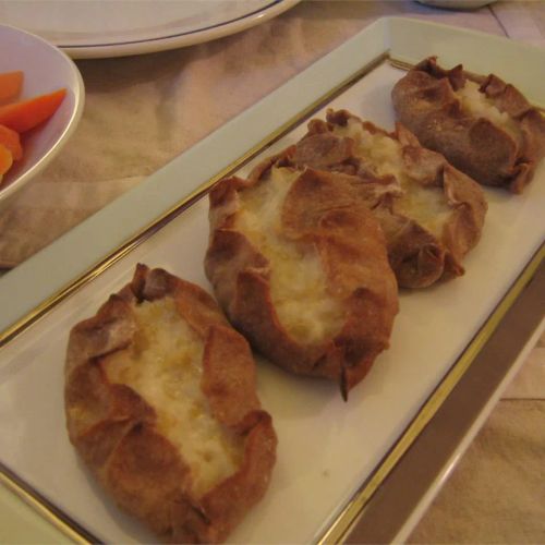 Karelian Pies (Karjalanpiirakka)