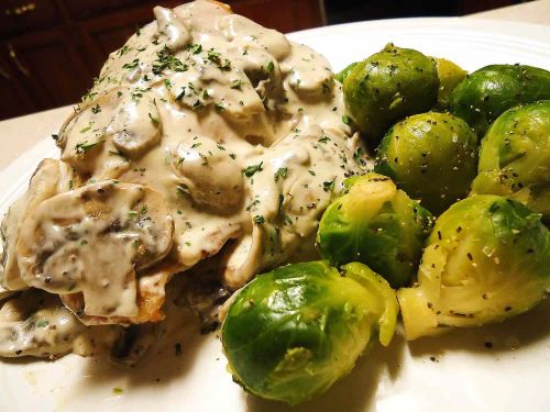 Mushroom and Swiss Chicken