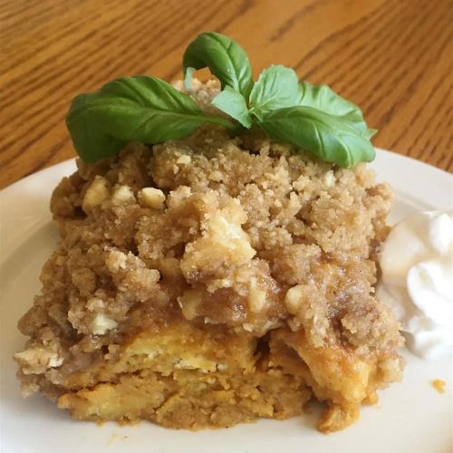 Pumpkin Bread Pudding with Crumb Topping