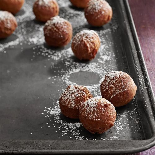 Applesauce Doughnuts with Buttermilk