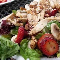 Spicy Strawberry Salad