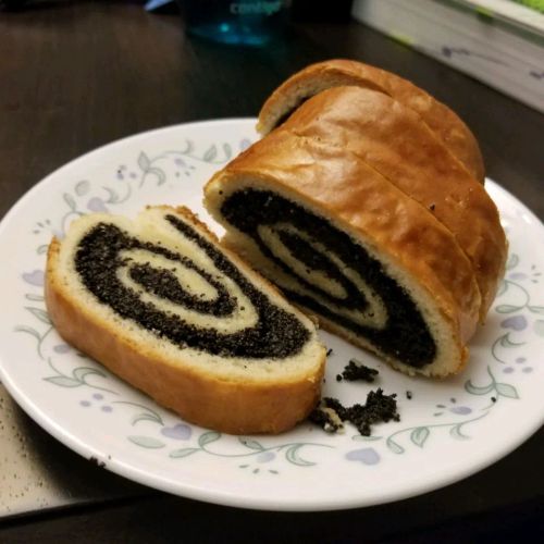 Old World Poppy Seed Roll