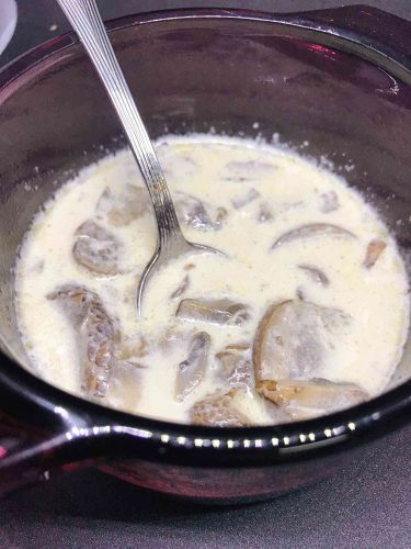 Instant Pot Garlicky Mushroom Soup