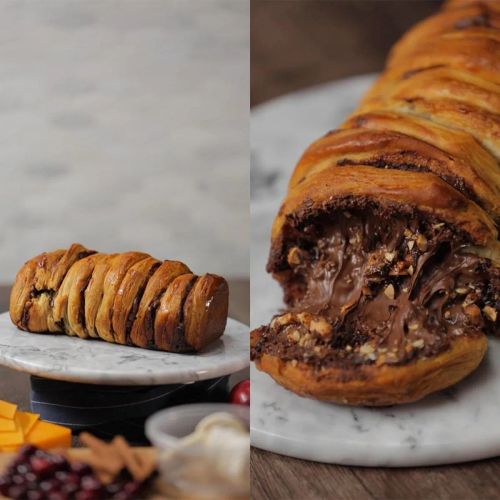 Sweet/Savory Pull-Apart Bread: Nuts For This Bread