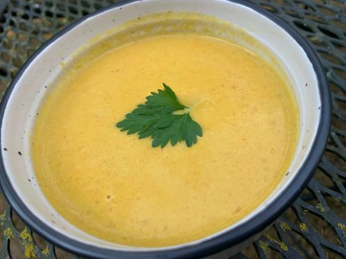 Creamy Carrot With Curry Soup