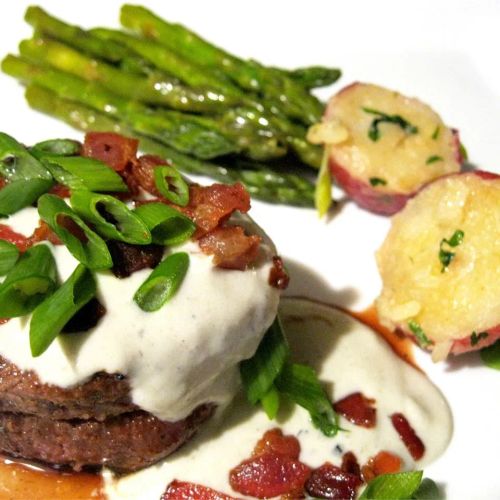 Grilled Filet Mignon with Gorgonzola Cream Sauce