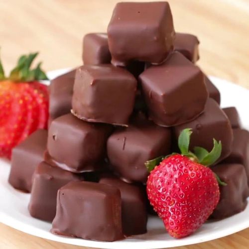 Chocolate-Covered Cheesecake Bites