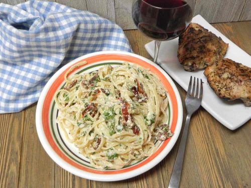 Pasta with Ricotta and Sun-Dried Tomatoes