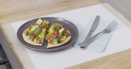 Easy Breakfast Pita Pizzas