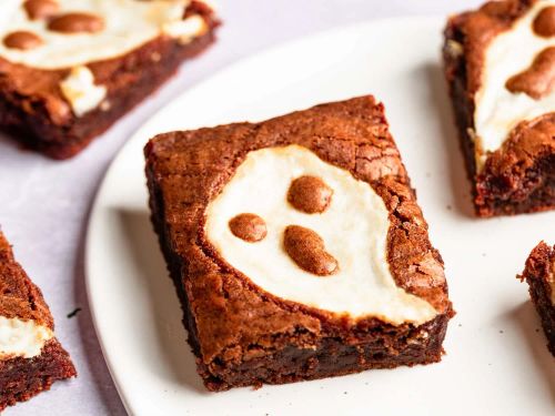 Ghost Cheesecake Brownies