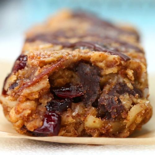 Chewy Oatmeal Breakfast Bars To-go