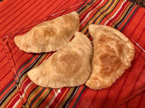 Empanadas de Jamon, Queso, y Huevo Duro (Ham, Cheese, and Hard-boiled Egg Empanadas)