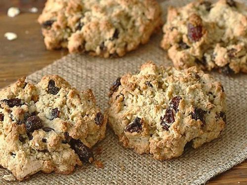 Vanishing Oatmeal Raisin Cookies