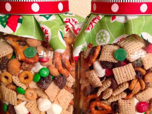 Christmas Snack Mix