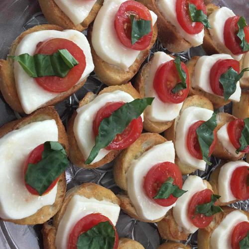 Crostini with Mozzarella and Tomato