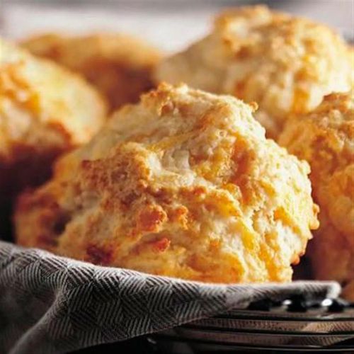 Cheese-Garlic Biscuits