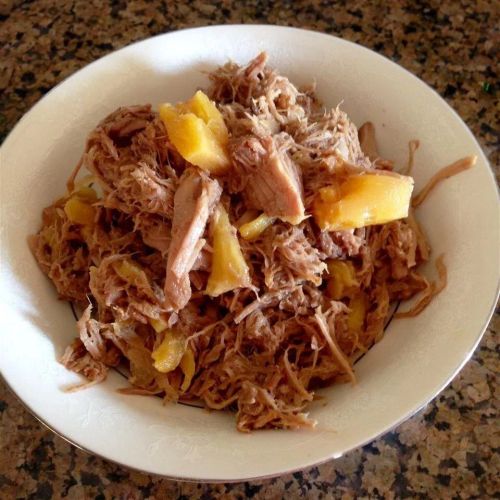 Slow Cooker Hawaiian-Style Pulled Pork