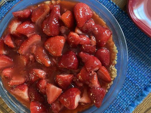 Fresh Strawberry Almond Pie