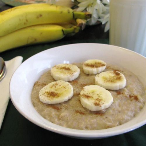 Sweet Banana Almond Oatmeal