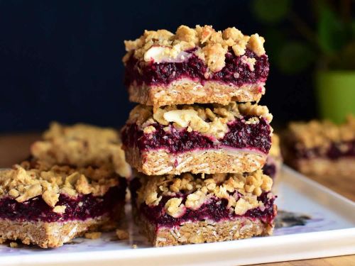 Fresh Blackberry Crumble Bars