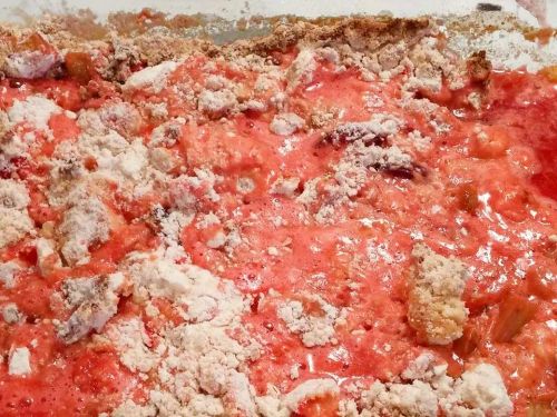 Aunt Kaye's Rhubarb Dump Cake