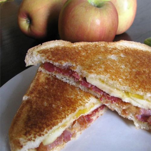 Grilled Bacon Apple Sandwich