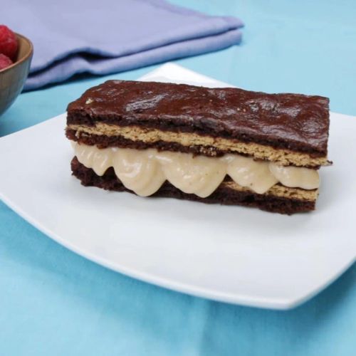 Chocolate Banana Cream Sandwiches