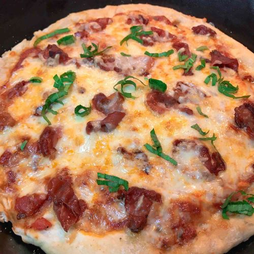 Mena's Prosciutto and Basil Pizza