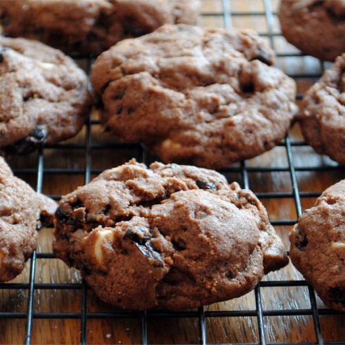 Lots of Chocolate Cherry Cookies