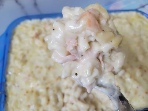 Creamy Salmon Mac and Cheese