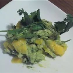 Spicy Mango Guacamole